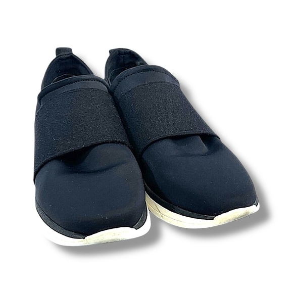 LOUISE ET CIE Black Slip ons with gold-tone hardware  7M - Picture 4 of 8